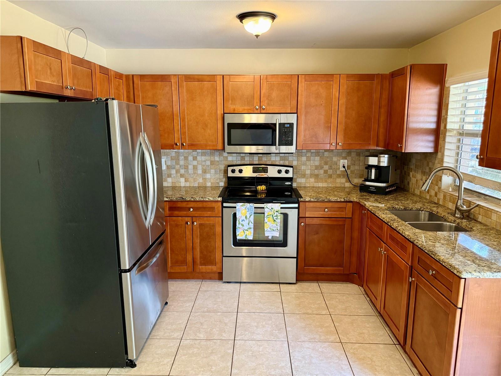 Image 8 of 22 For 13122 Cumberland Drive