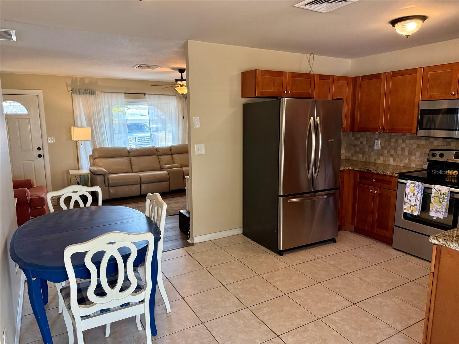 Image 9 of 22 For 13122 Cumberland Drive