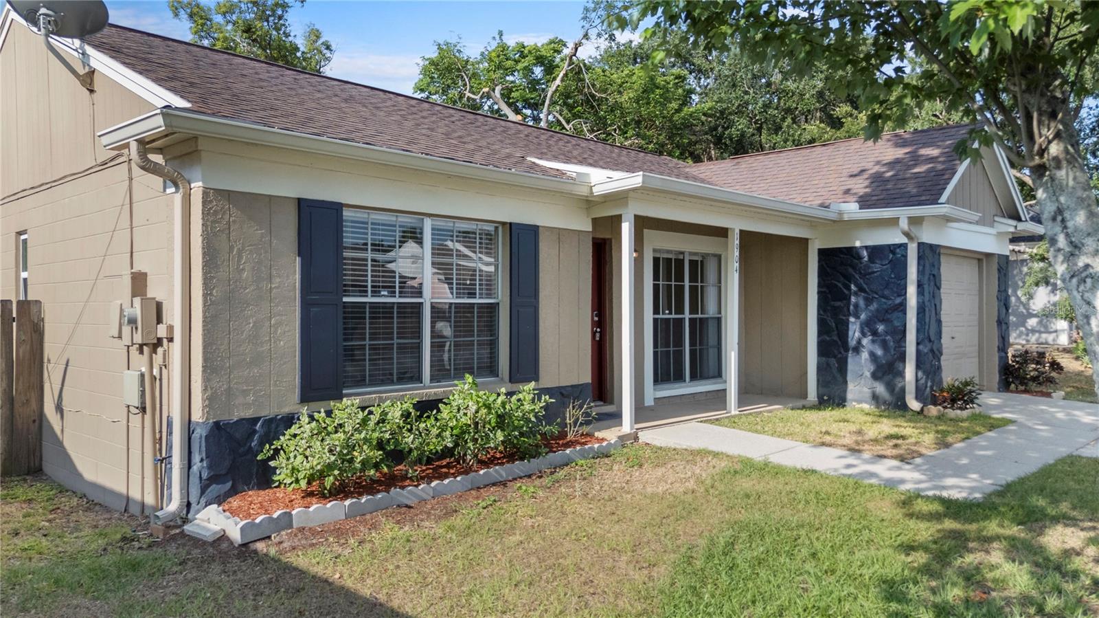 Image 3 of 33 For 1904 Crown Park Drive