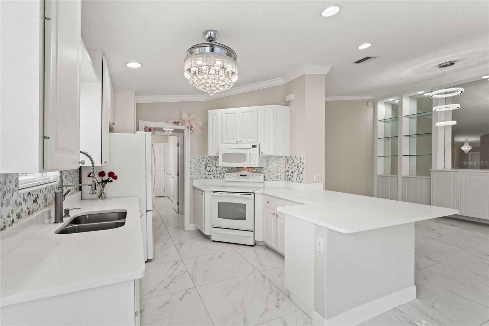 Image 18 of 63 For 11863 Delfina Lane