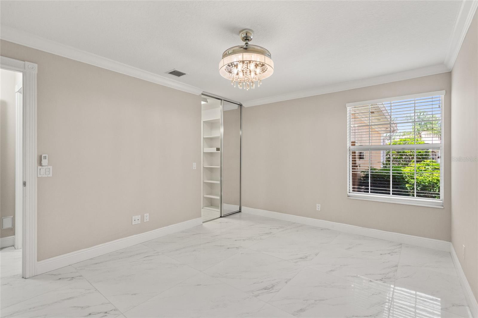 Image 22 of 63 For 11863 Delfina Lane