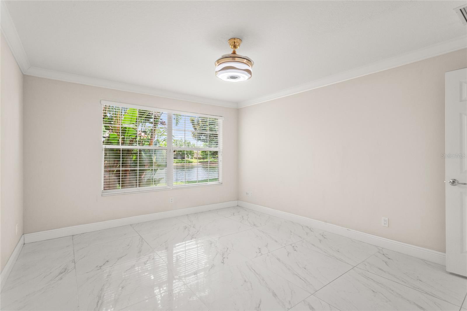 Image 31 of 63 For 11863 Delfina Lane