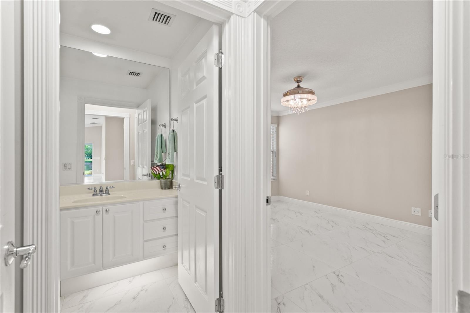 Image 37 of 63 For 11863 Delfina Lane
