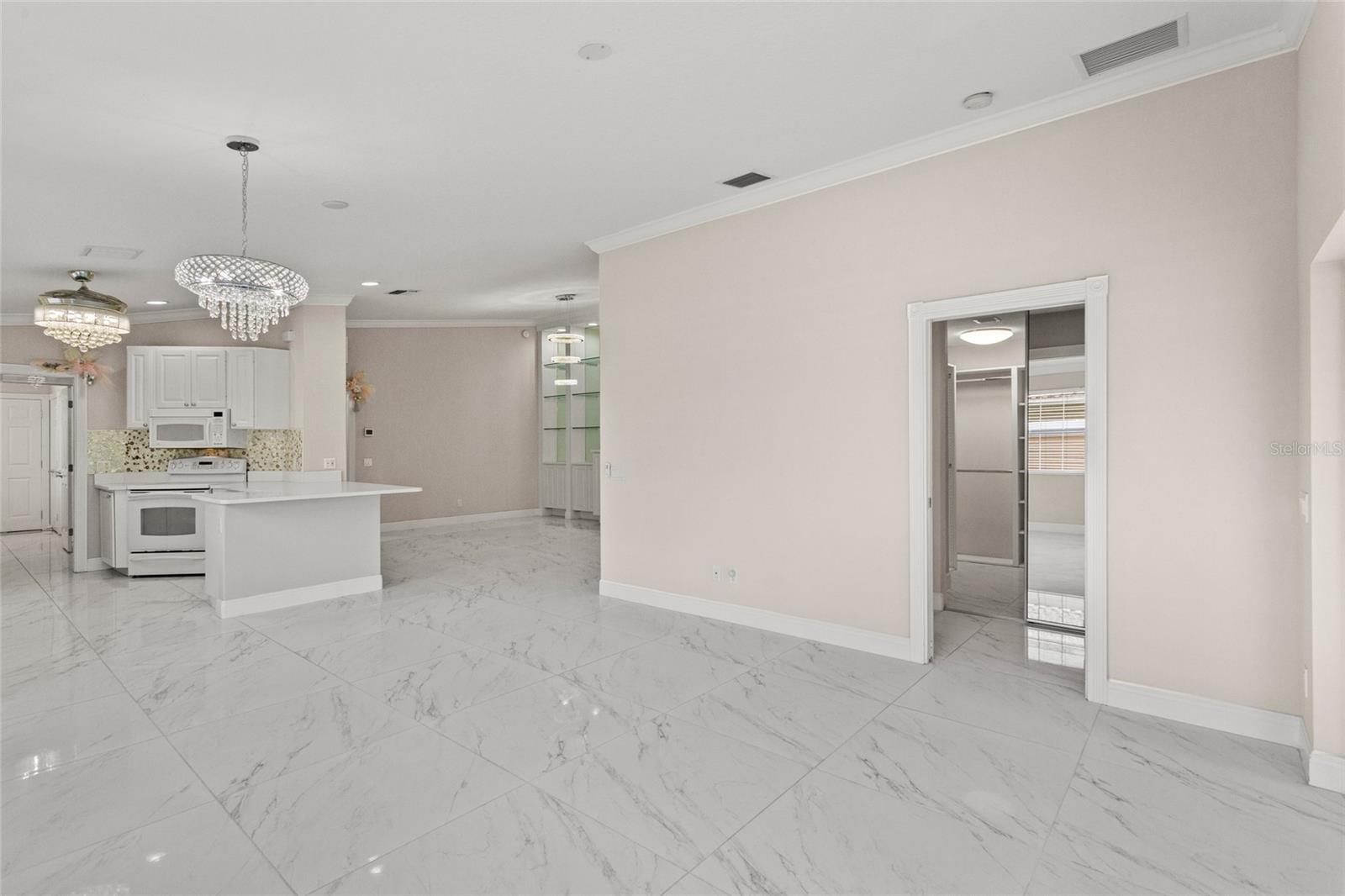 Image 8 of 63 For 11863 Delfina Lane