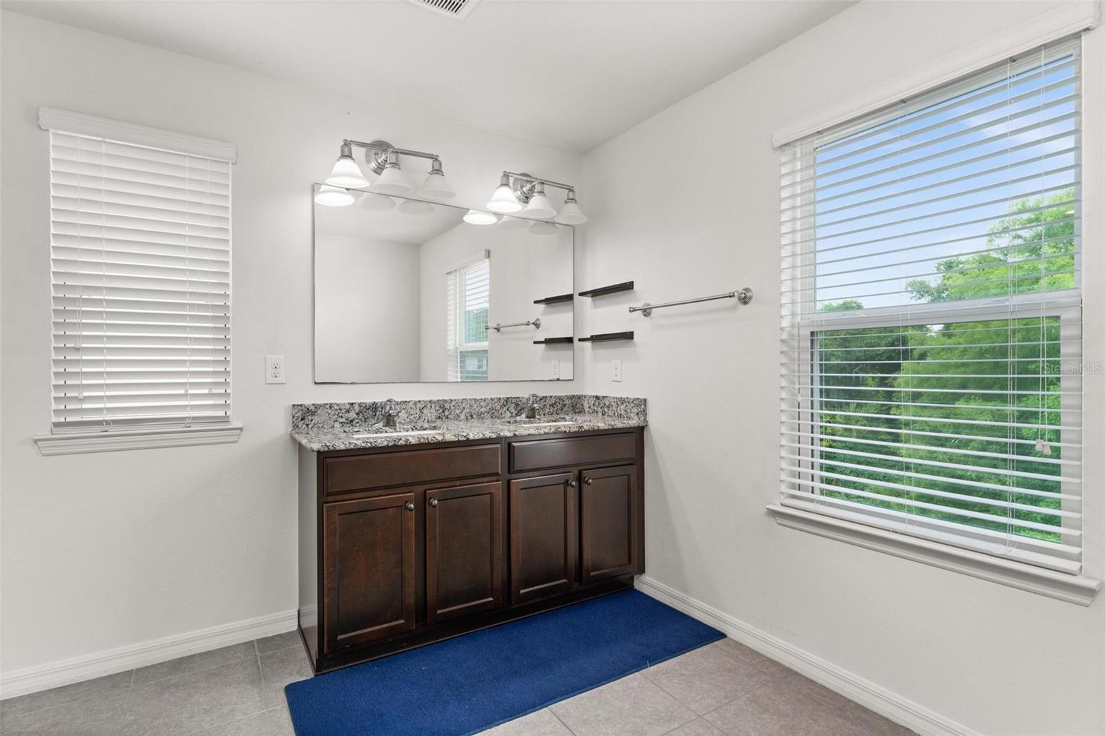 Image 43 of 73 For 11472 Wakeworth Street