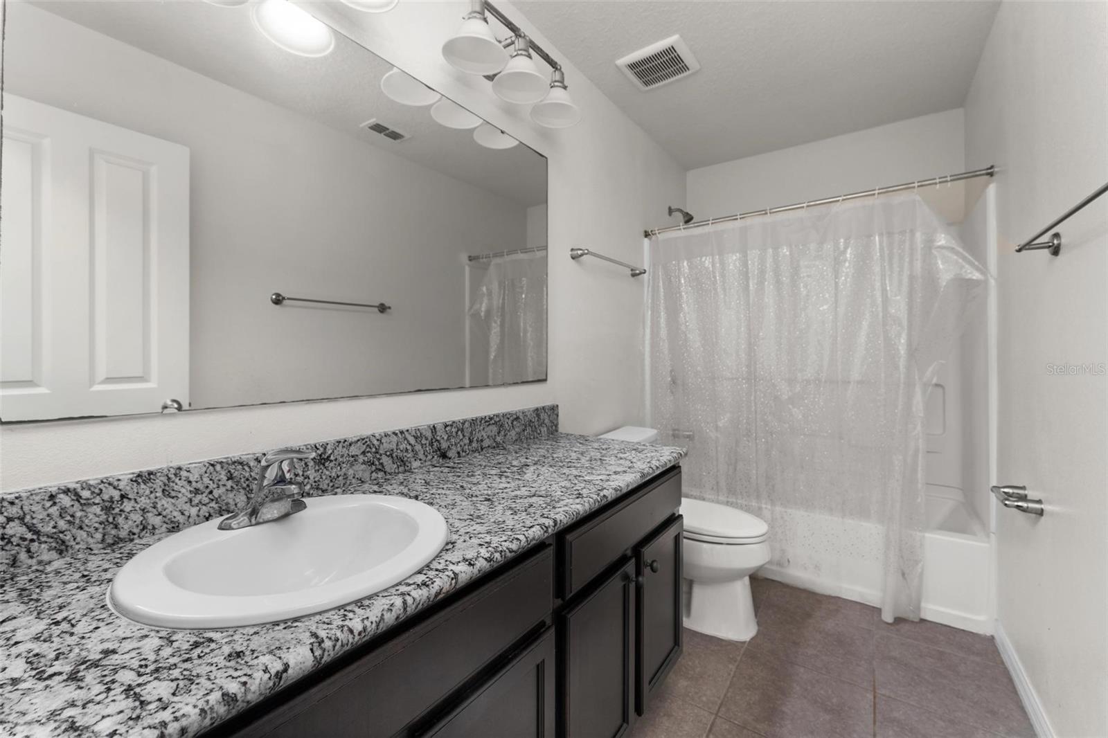 Image 50 of 73 For 11472 Wakeworth Street