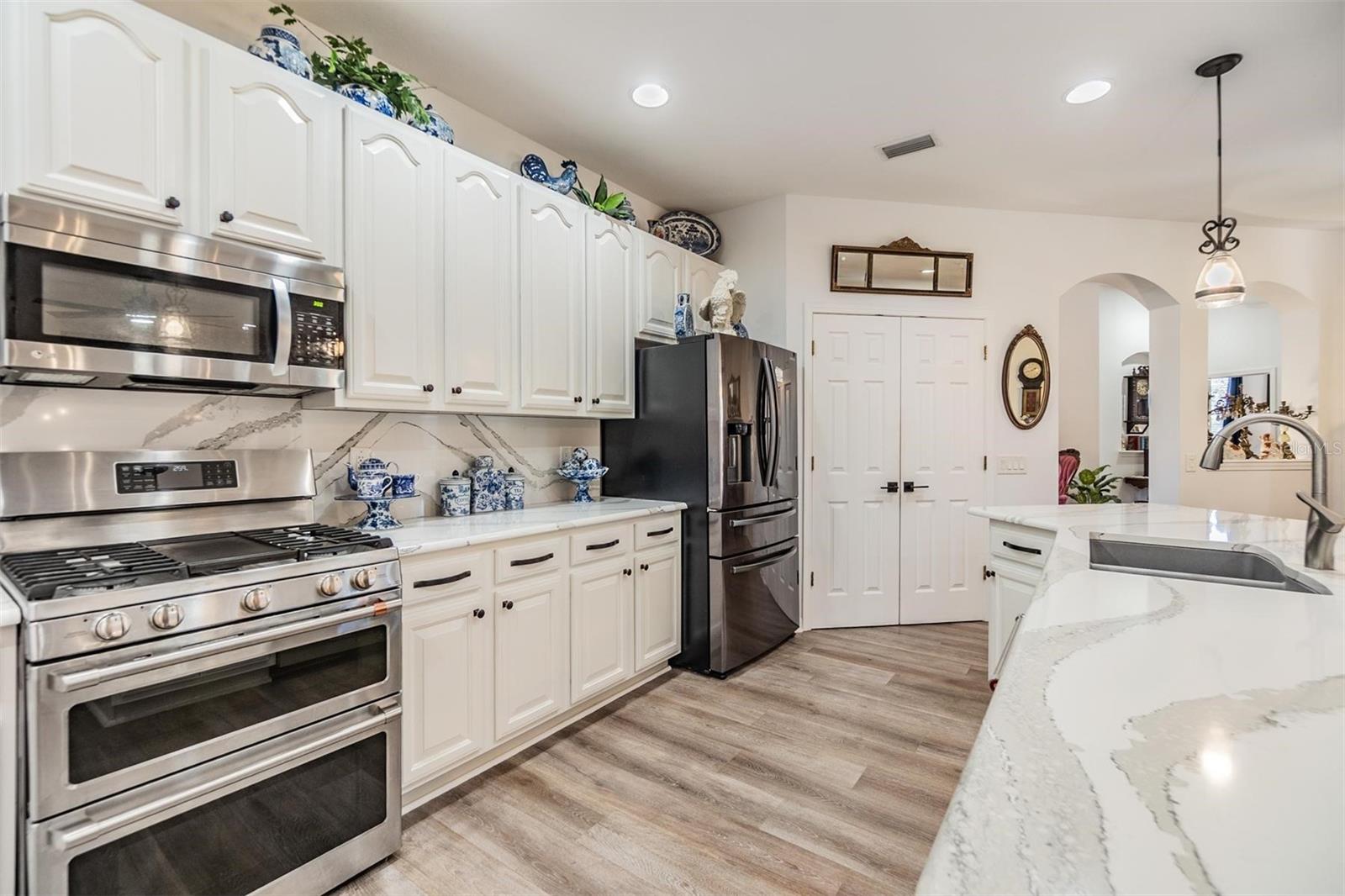 Image 16 of 40 For 8721 Crystal Creek Court