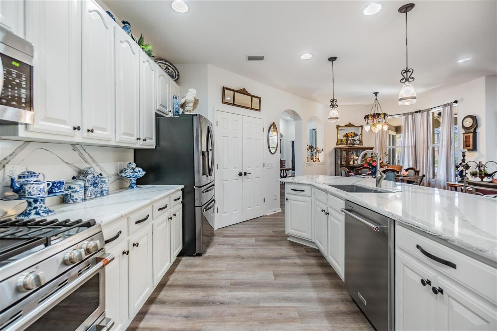Image 17 of 40 For 8721 Crystal Creek Court