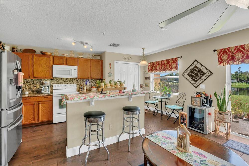 Image 11 of 37 For 13480 Applerose Lane 19