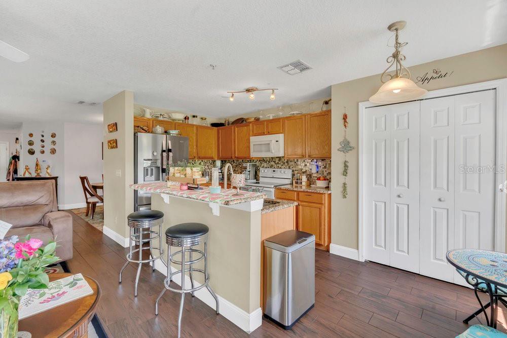 Image 9 of 37 For 13480 Applerose Lane 19