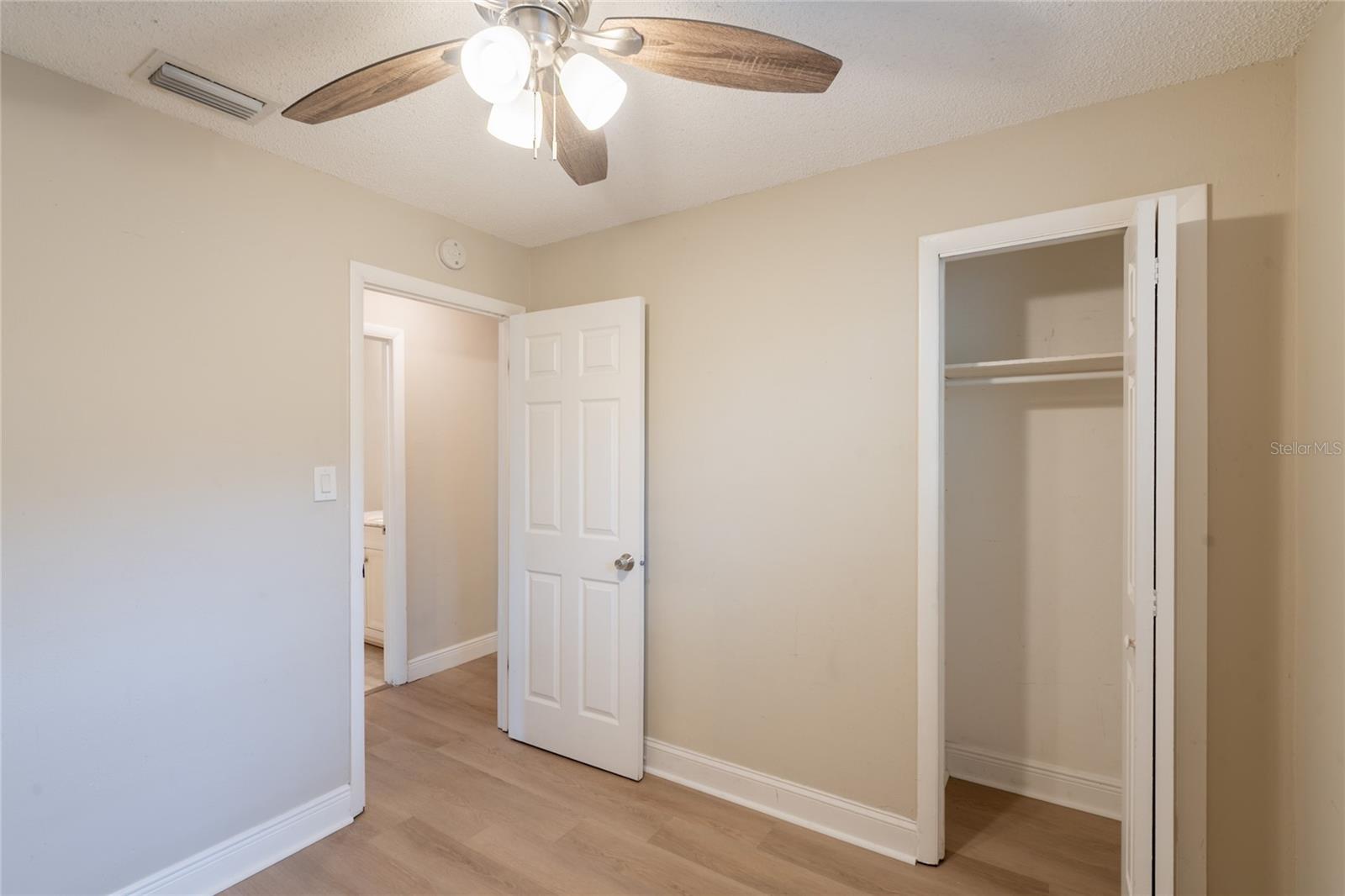 Image 12 of 24 For 4827 Elese Street