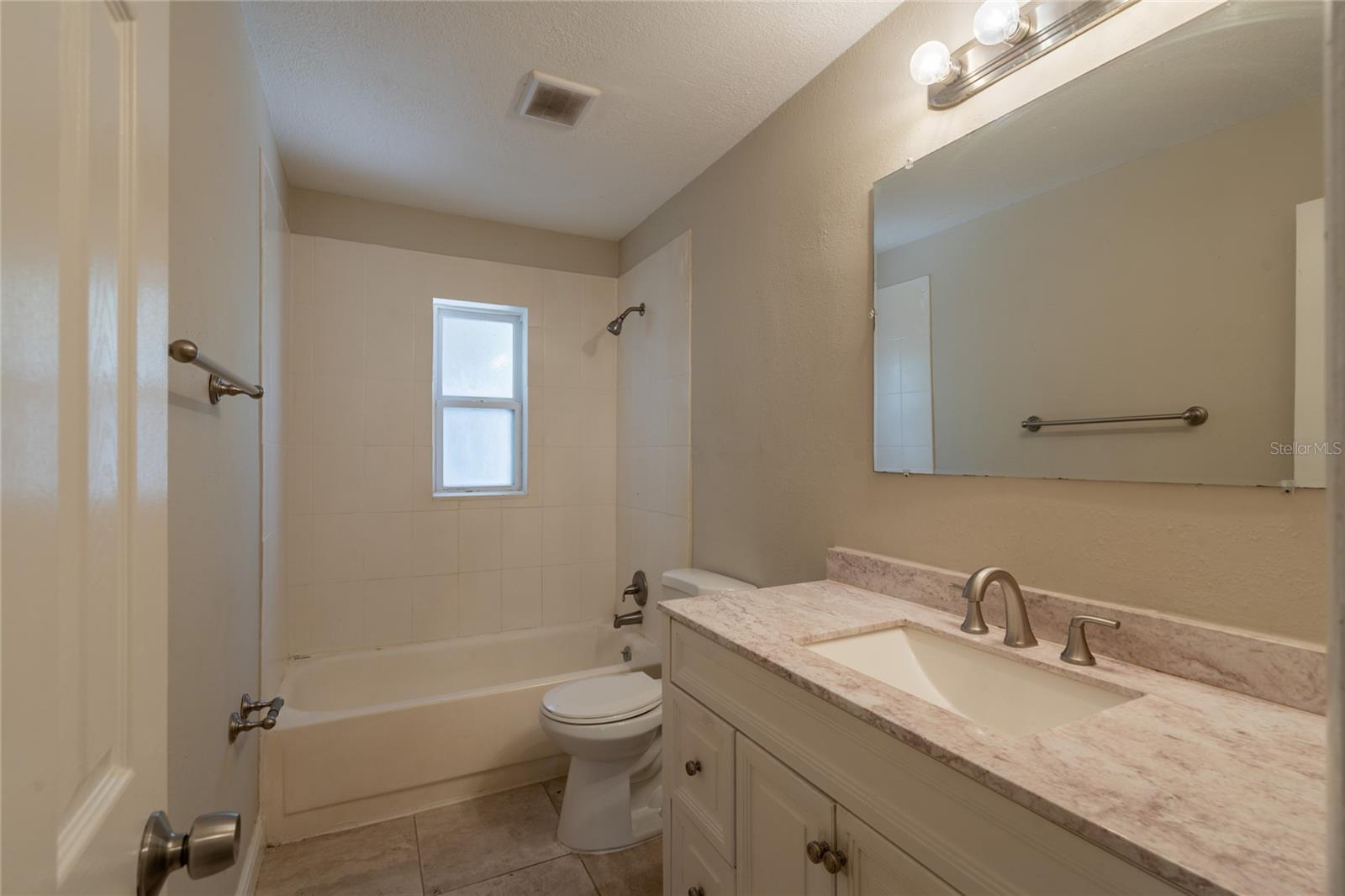 Image 13 of 24 For 4827 Elese Street