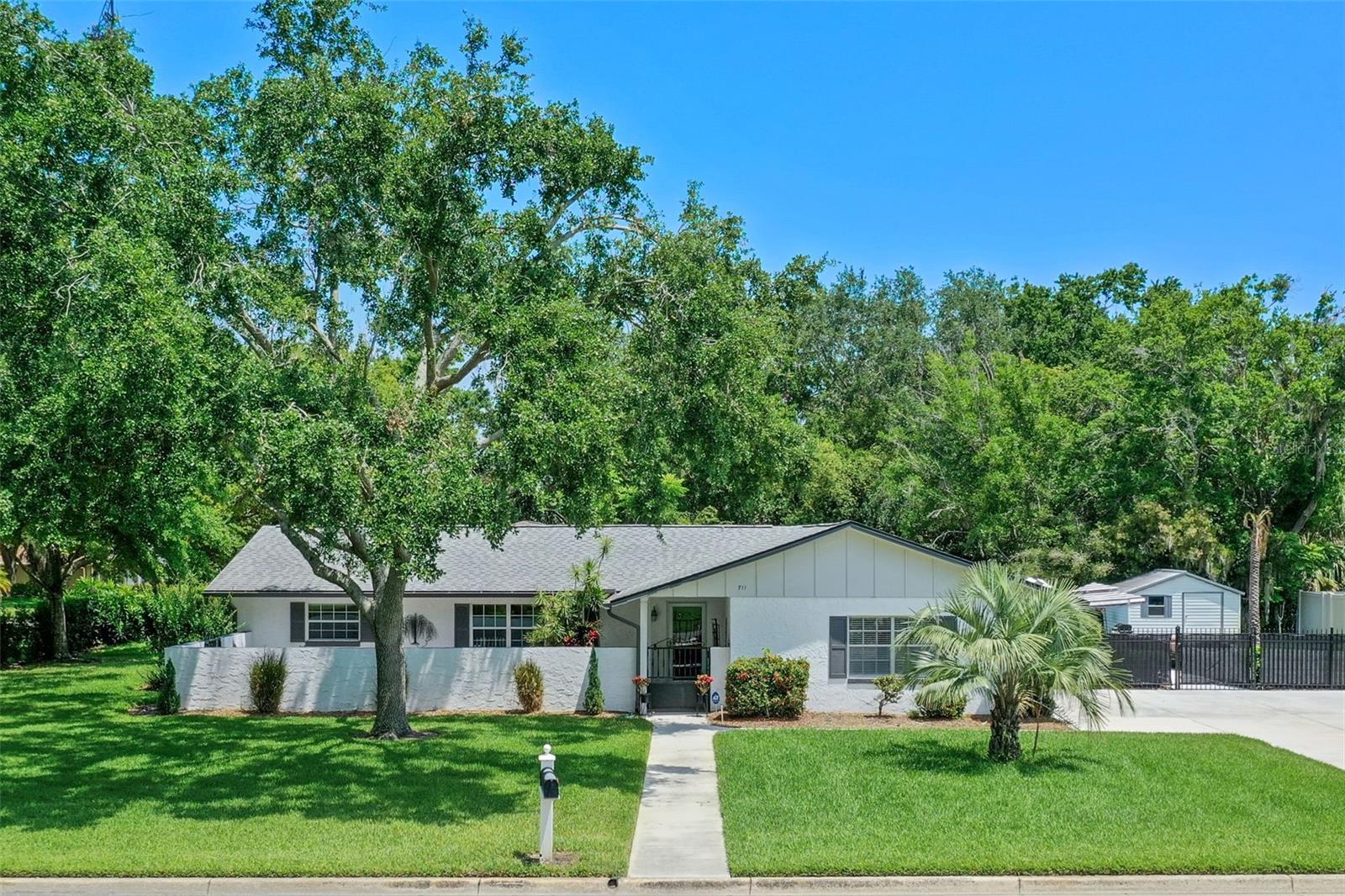 Details for 711 Valencia Court, WINTER GARDEN, FL 34787