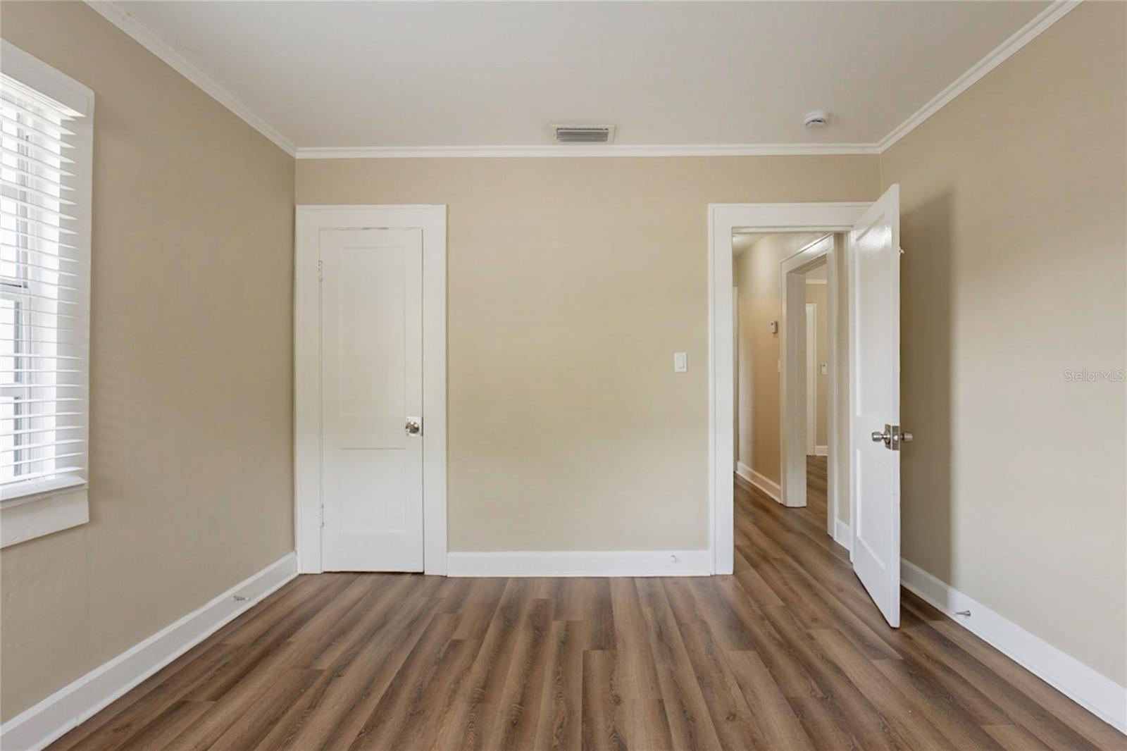Image 16 of 29 For 1424 14th Street S