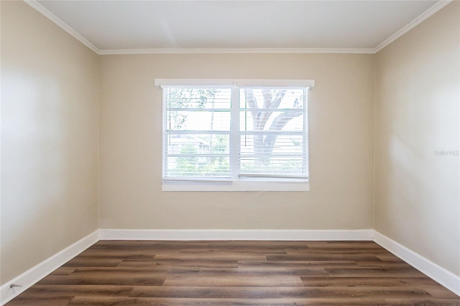 Image 18 of 29 For 1424 14th Street S