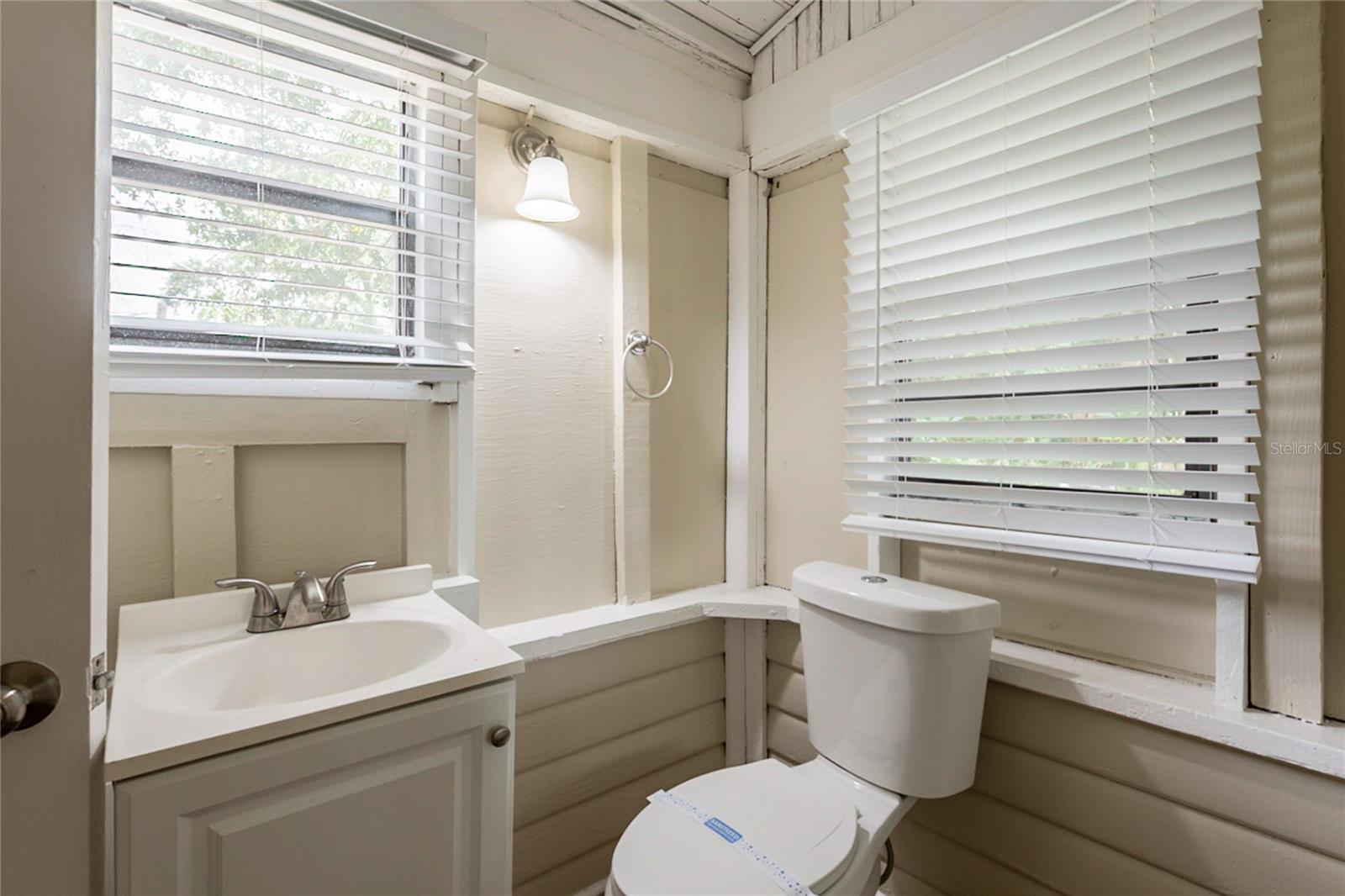 Image 26 of 29 For 1424 14th Street S