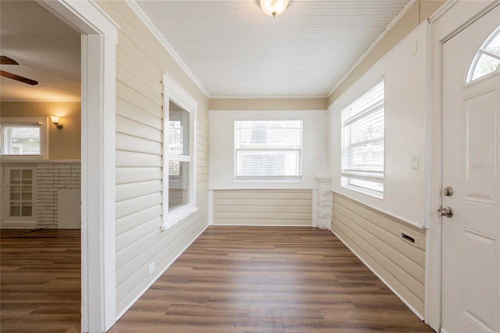 Image 4 of 29 For 1424 14th Street S