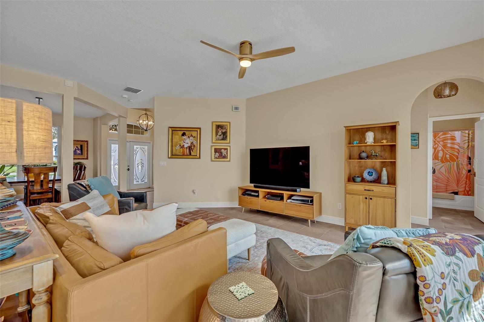 Image 11 of 75 For 14545 Braddock Oak Drive