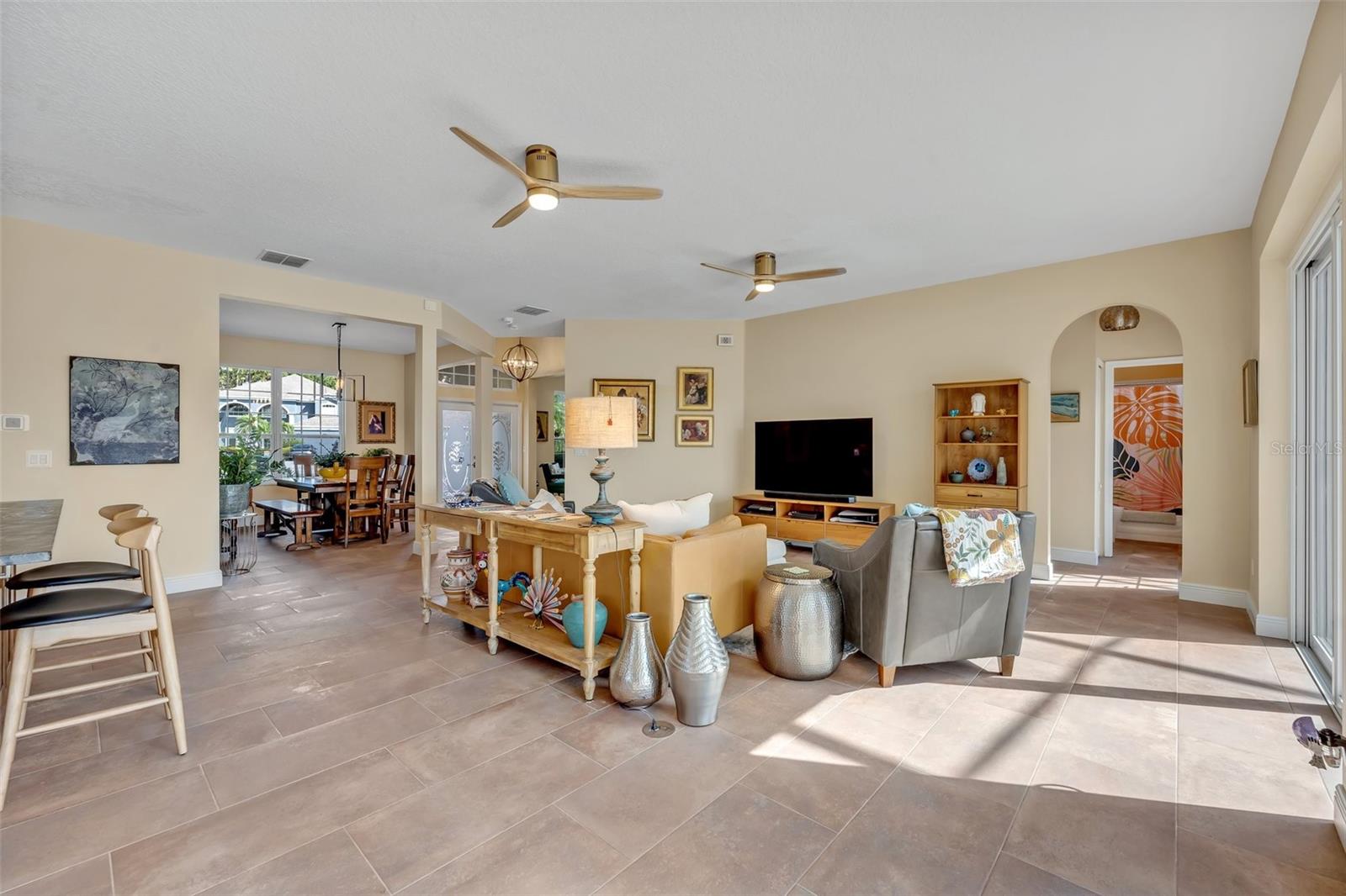 Image 13 of 75 For 14545 Braddock Oak Drive