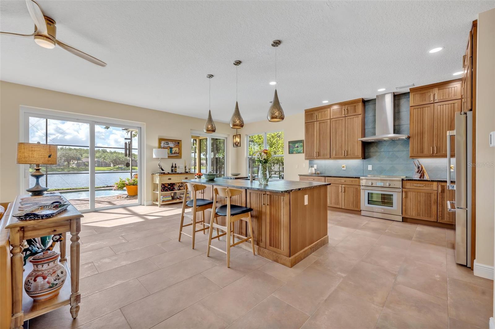 Image 17 of 75 For 14545 Braddock Oak Drive