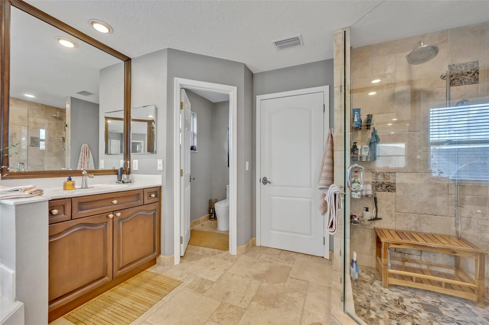 Image 34 of 75 For 14545 Braddock Oak Drive