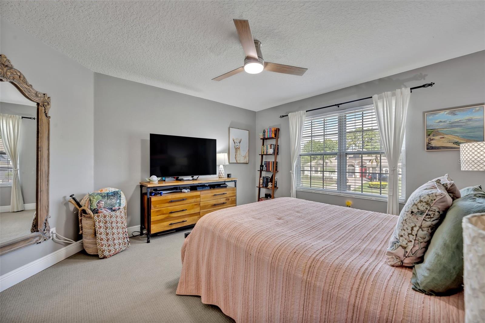 Image 40 of 75 For 14545 Braddock Oak Drive