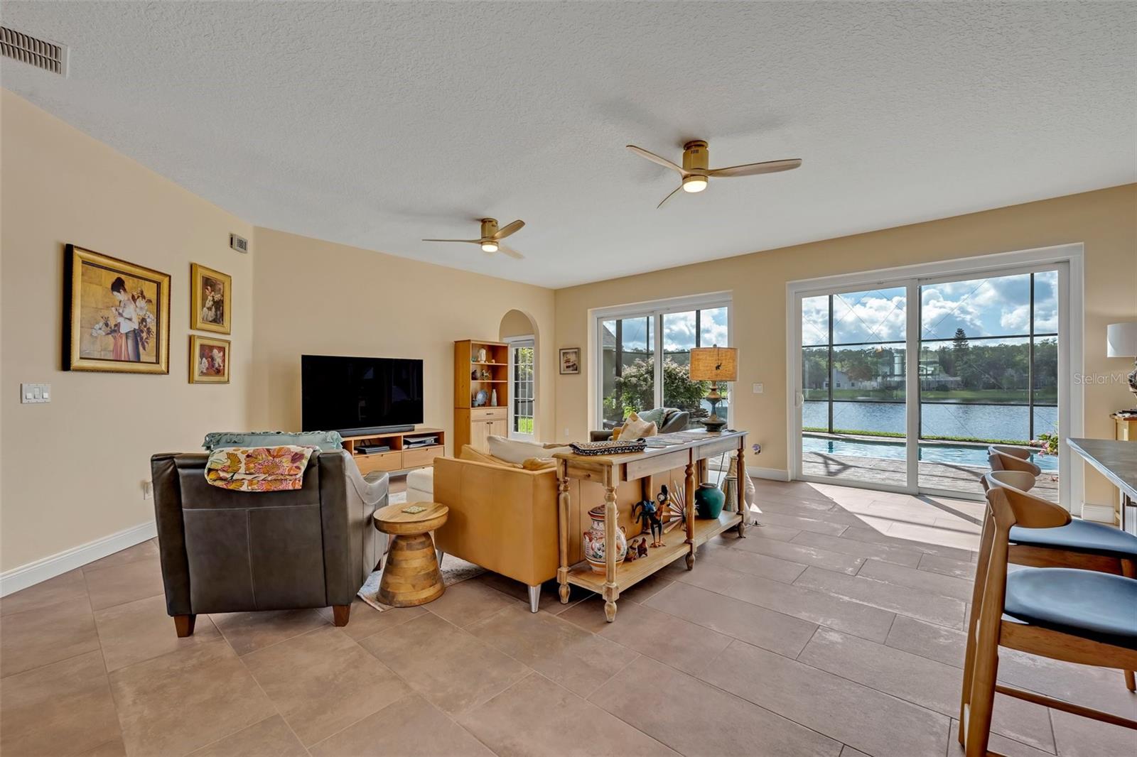 Image 9 of 75 For 14545 Braddock Oak Drive