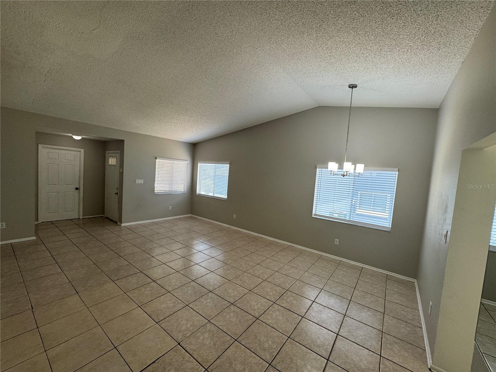 Image 13 of 30 For 7102 Harbor Heights Circle