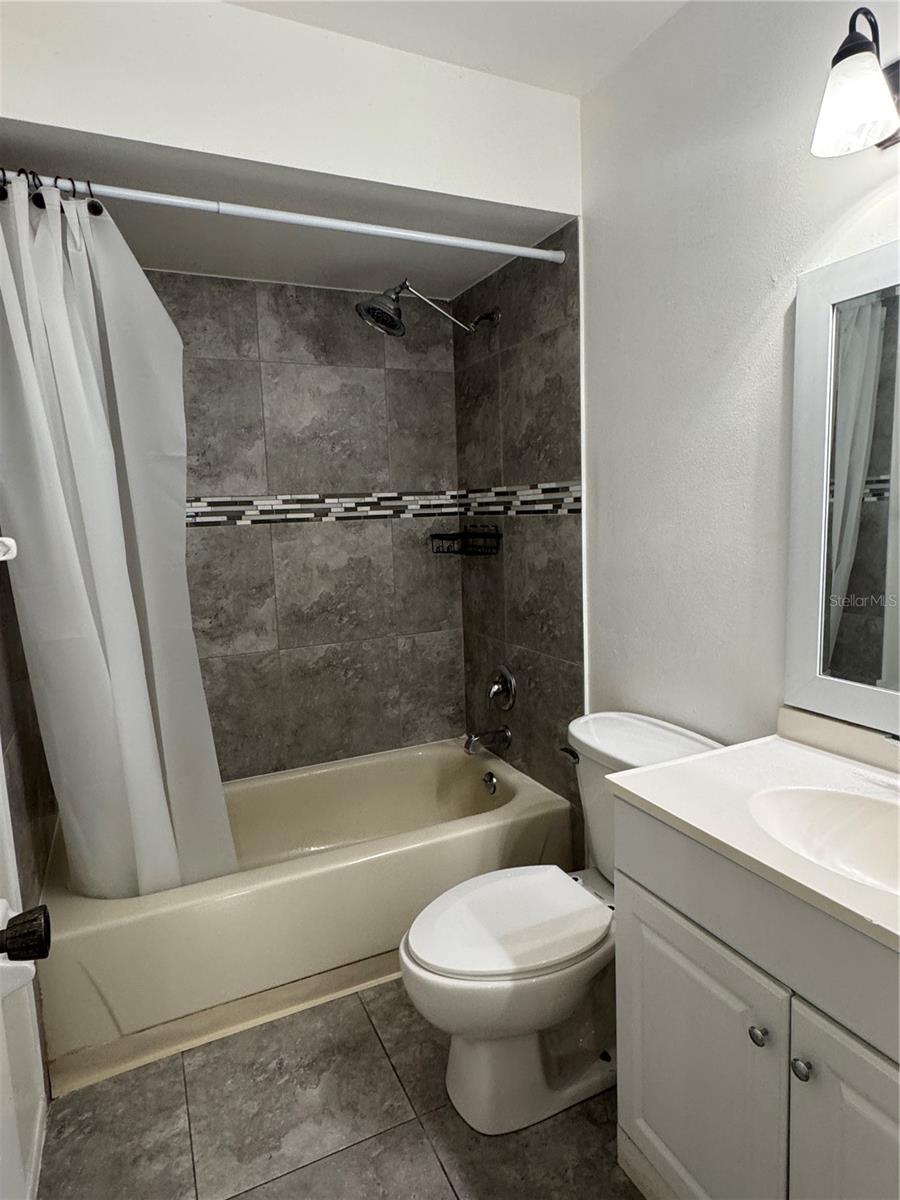 Image 21 of 30 For 7102 Harbor Heights Circle