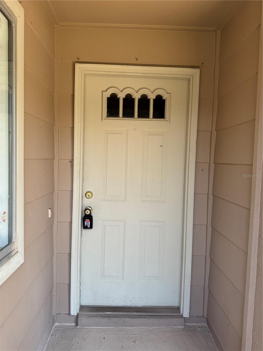 Image 4 of 30 For 7102 Harbor Heights Circle