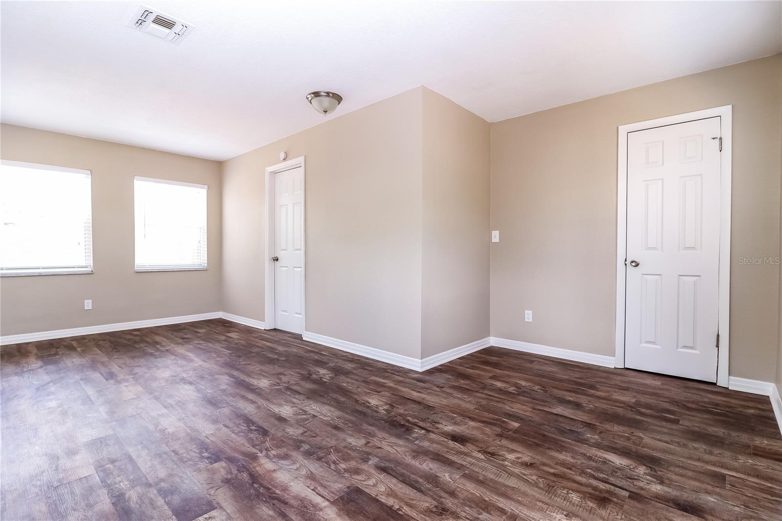 Image 9 of 15 For 7202 Adare Drive