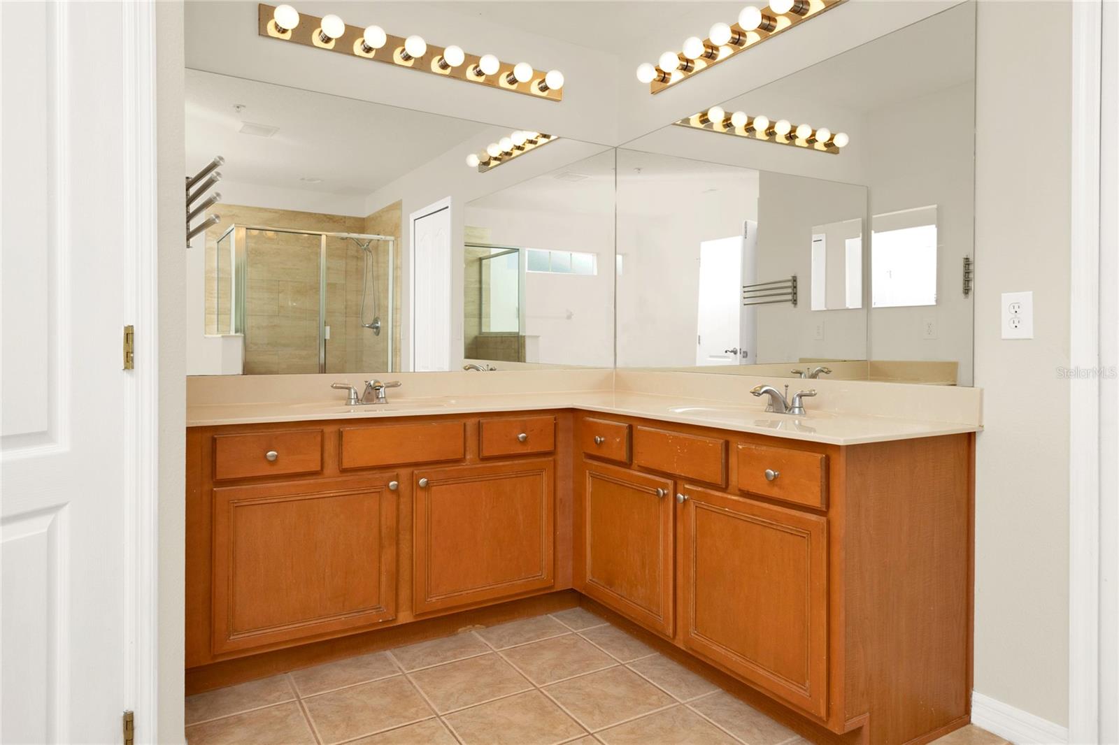 Image 40 of 59 For 9836 Old Patina Way
