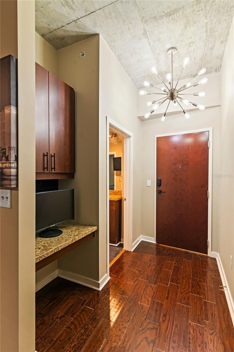 Image 17 of 30 For 155 Court Avenue 1608