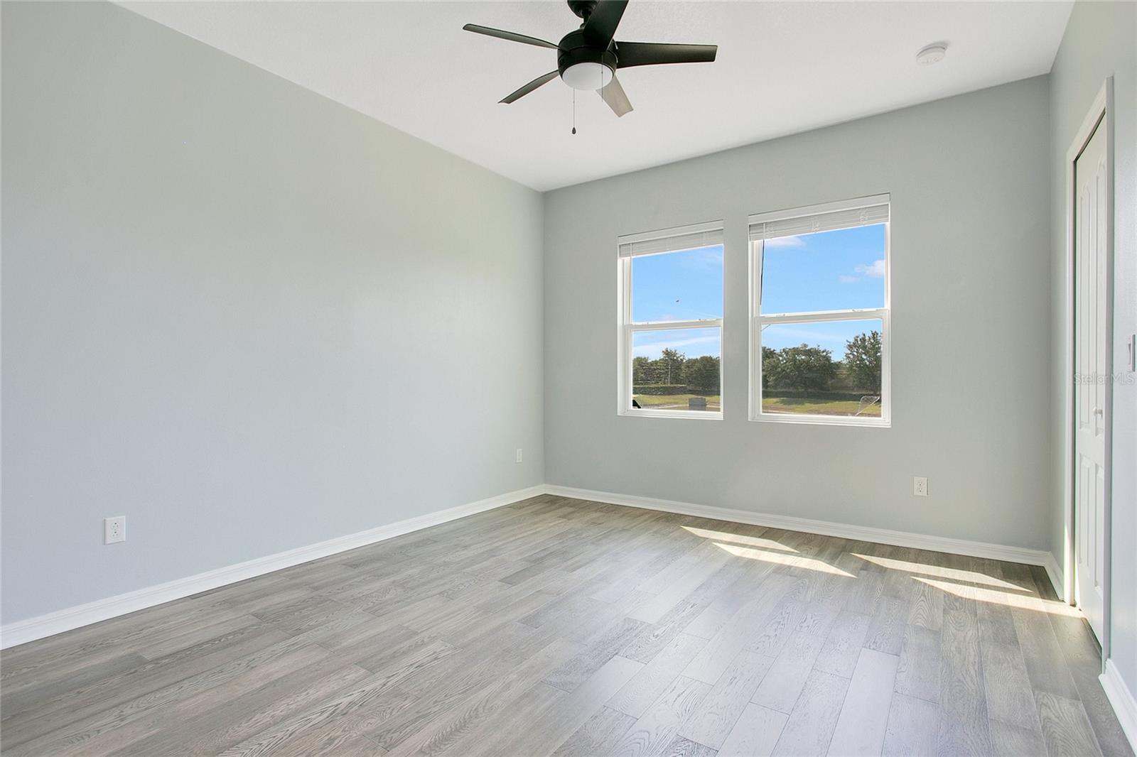 Image 11 of 32 For 9069 Shepton Street