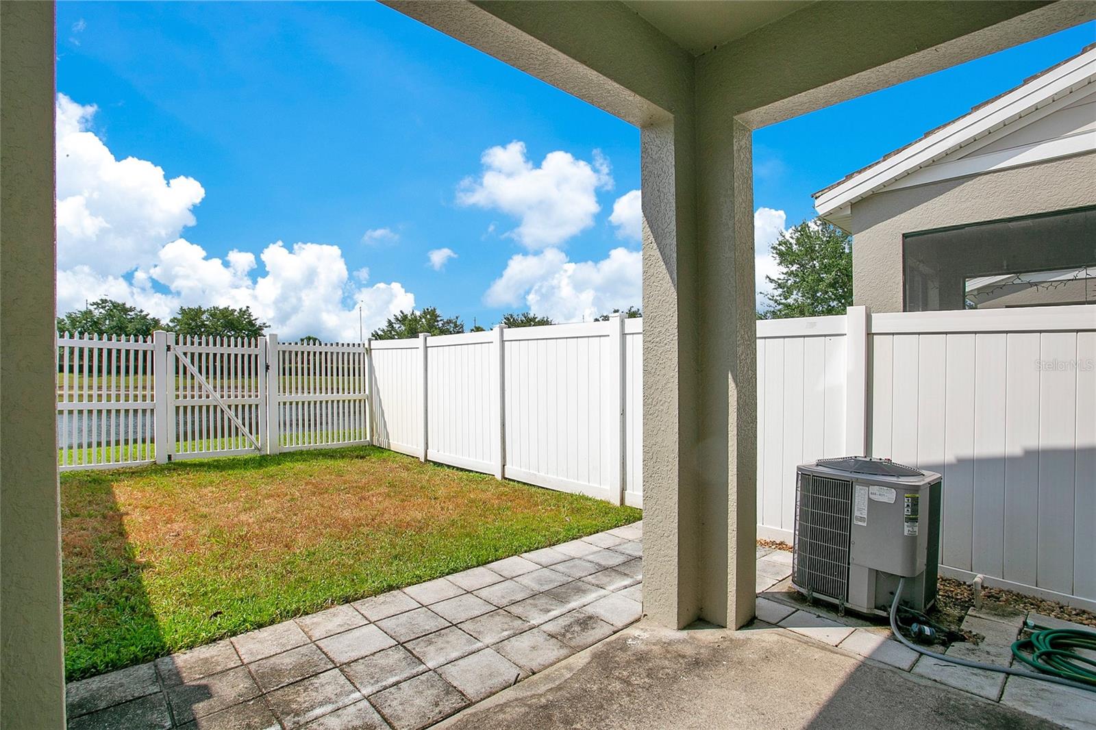 Image 20 of 32 For 9069 Shepton Street