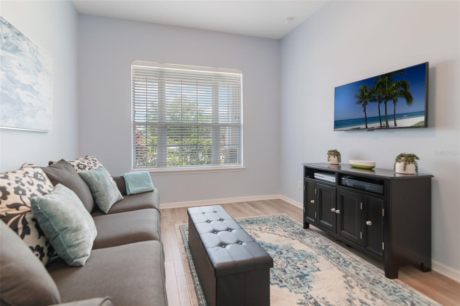 Image 12 of 53 For 595 American Holly Place