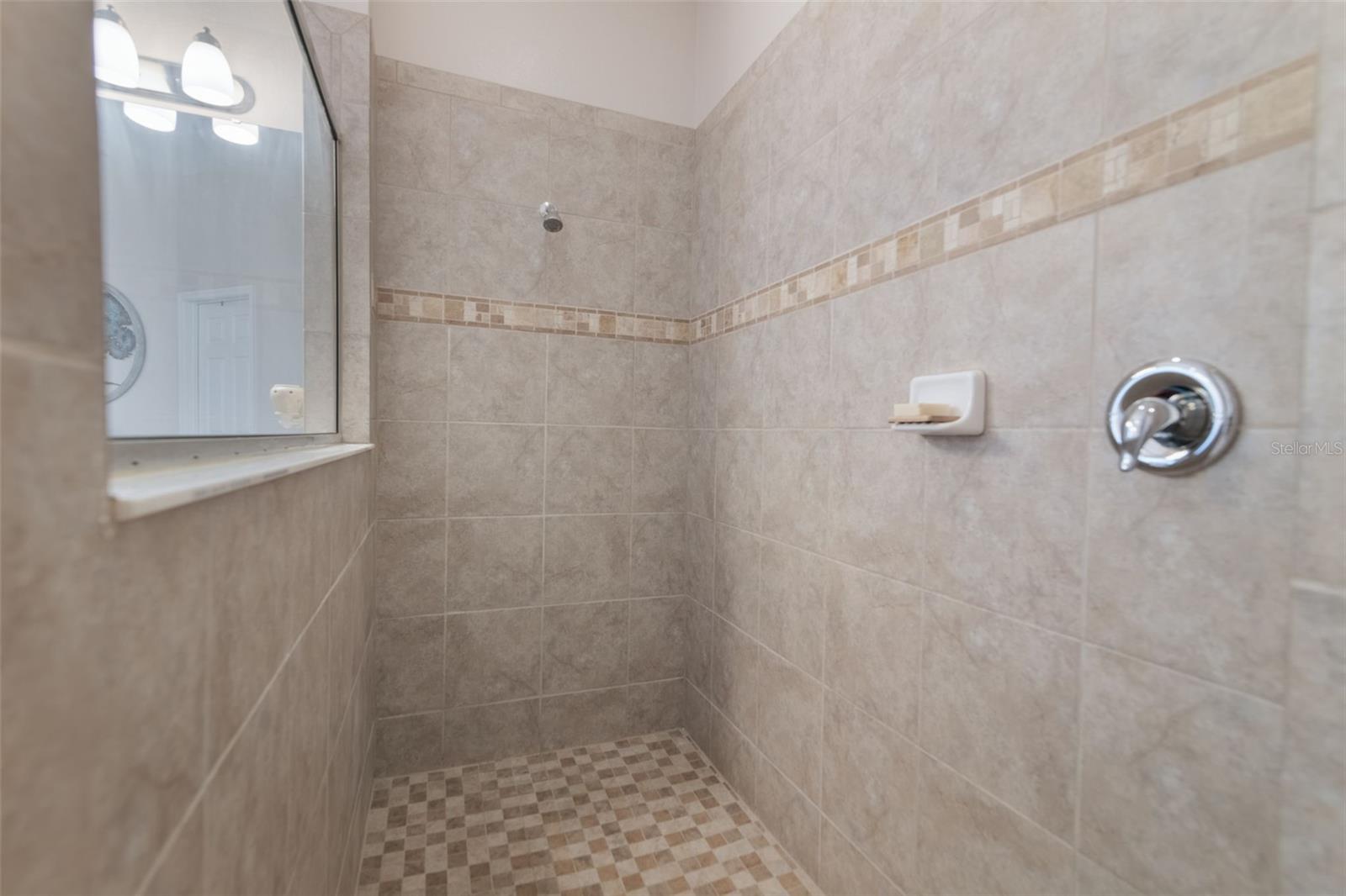 Image 31 of 53 For 595 American Holly Place