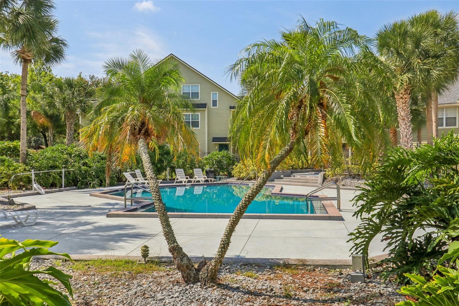 Image 13 of 38 For 3721 Lake Orlando Parkway 05
