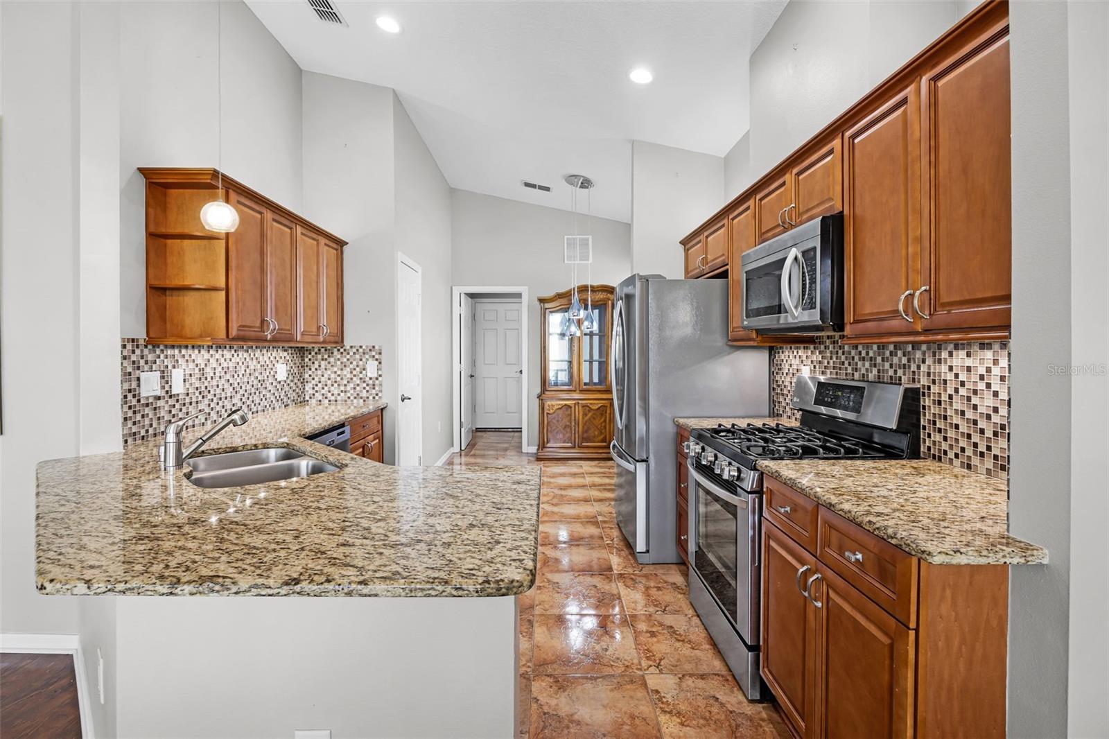 Image 20 of 96 For 3008 Pinnacle Court