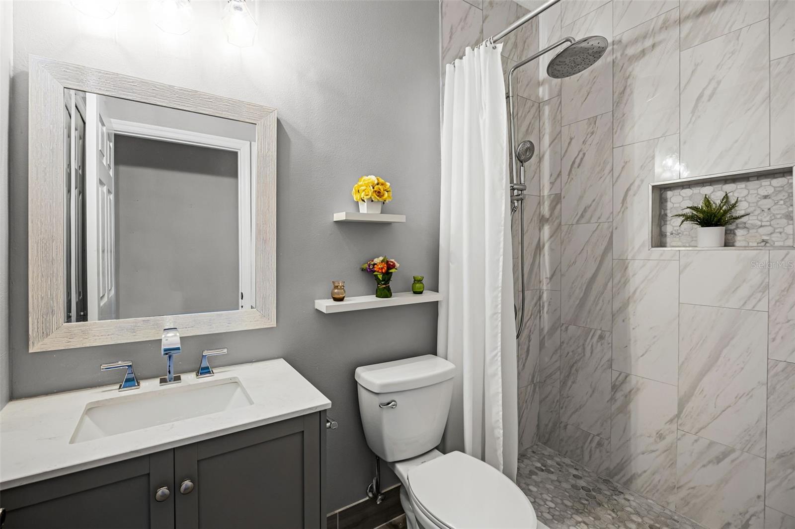 Image 33 of 96 For 3008 Pinnacle Court
