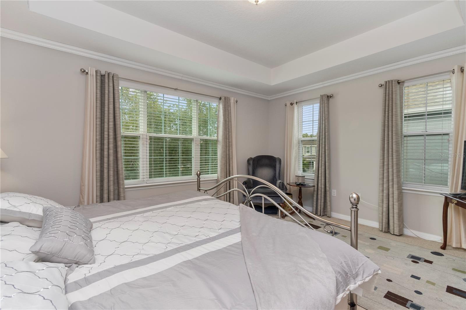 Image 19 of 34 For 976 Eagle Bay Street