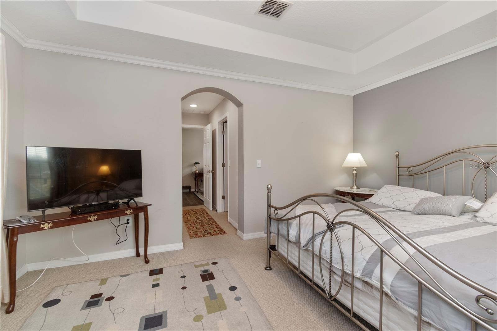 Image 21 of 34 For 976 Eagle Bay Street