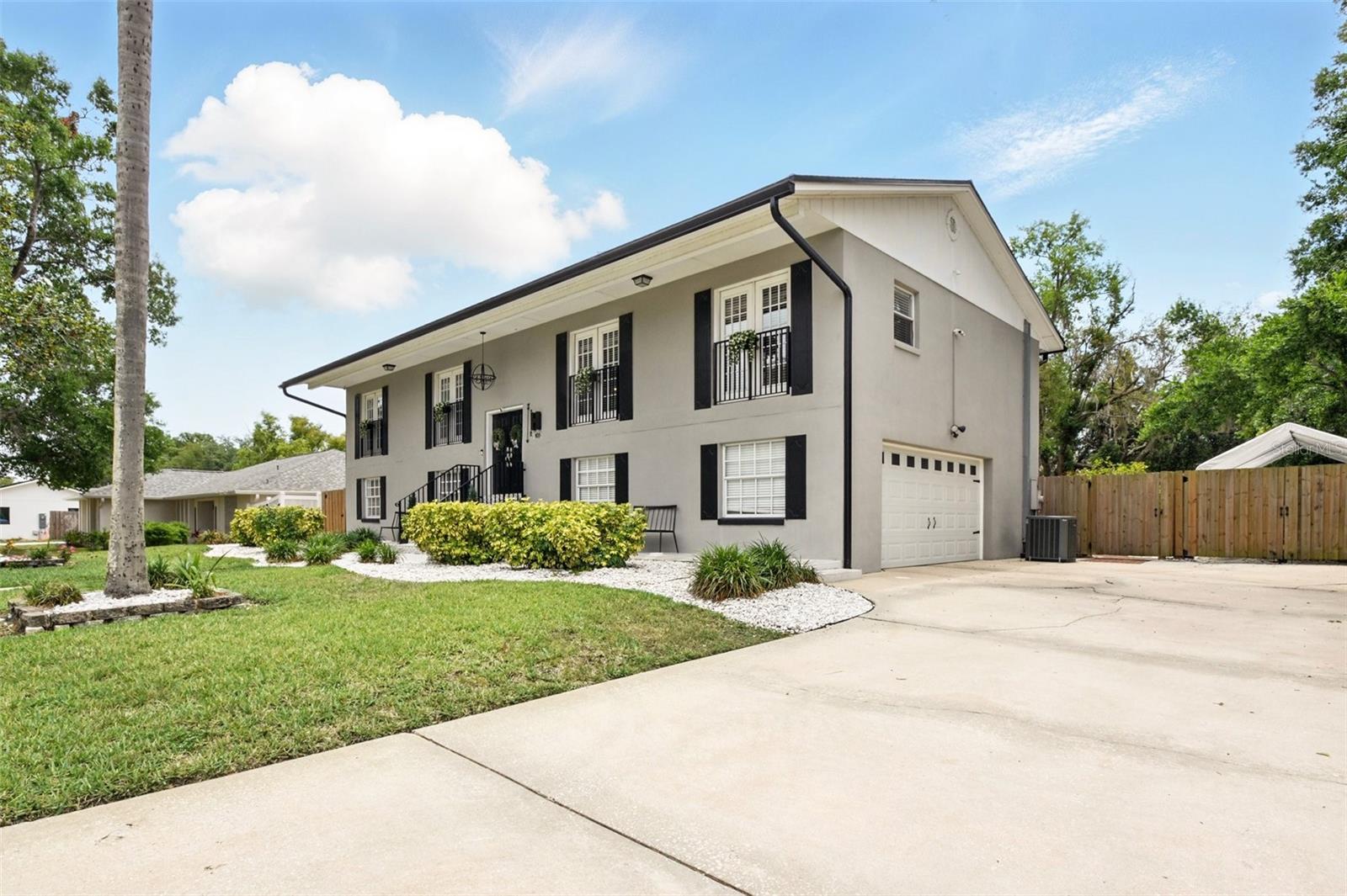 Image 4 of 50 For 103 Cherry Hill Circle