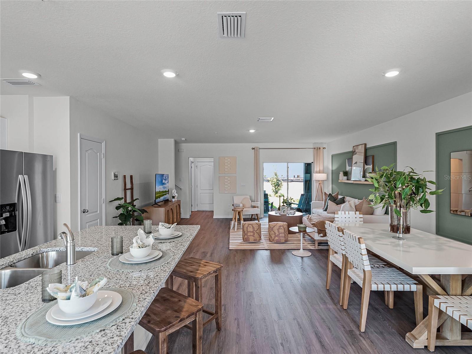 Image 2 of 49 For 1558 Dalehurst Lane