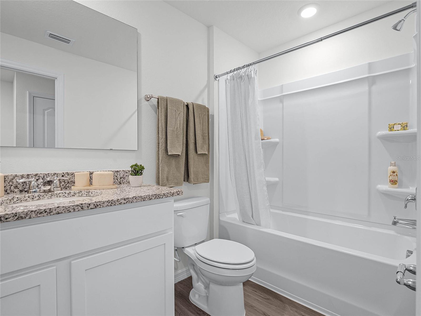 Image 20 of 49 For 1558 Dalehurst Lane