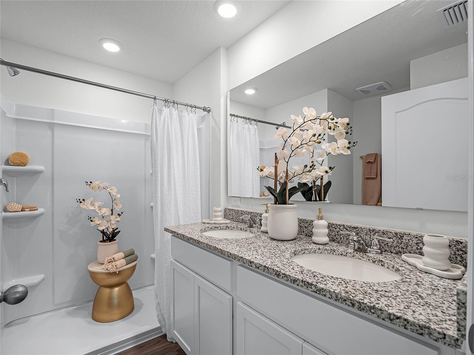 Image 23 of 49 For 1558 Dalehurst Lane