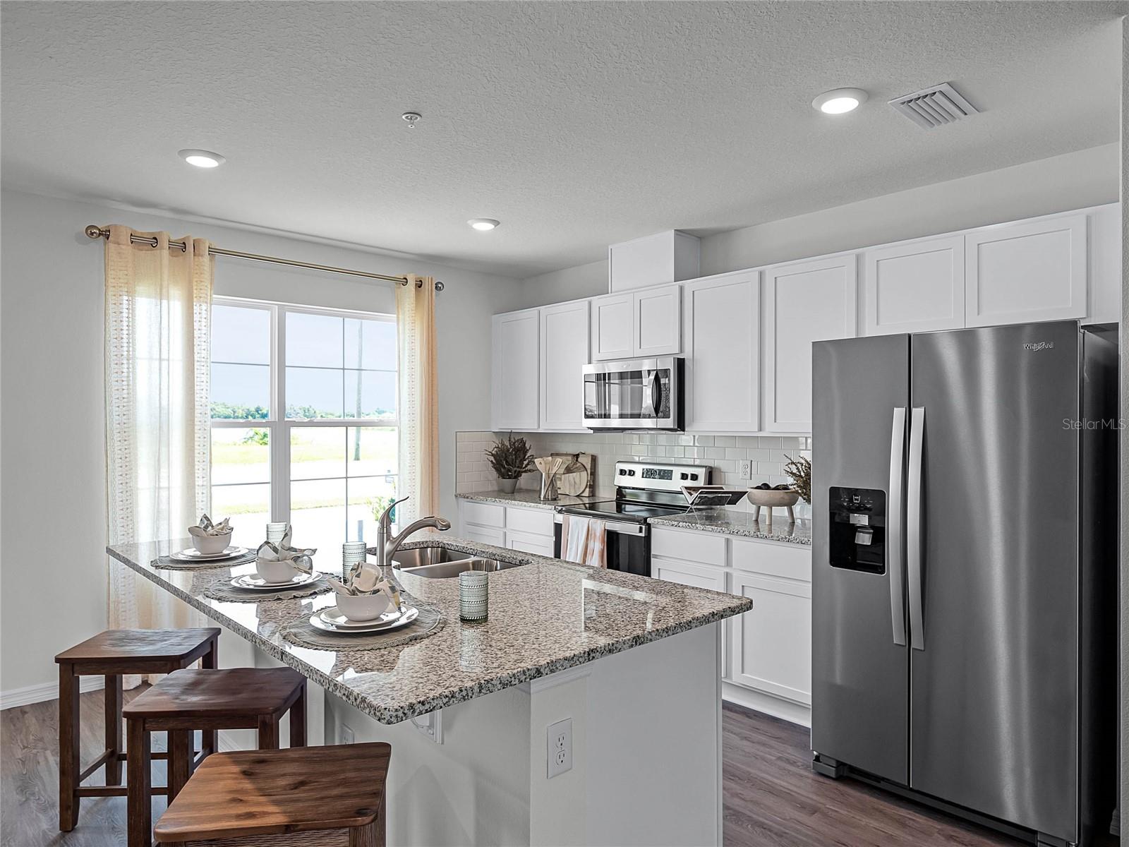 Image 4 of 49 For 1558 Dalehurst Lane