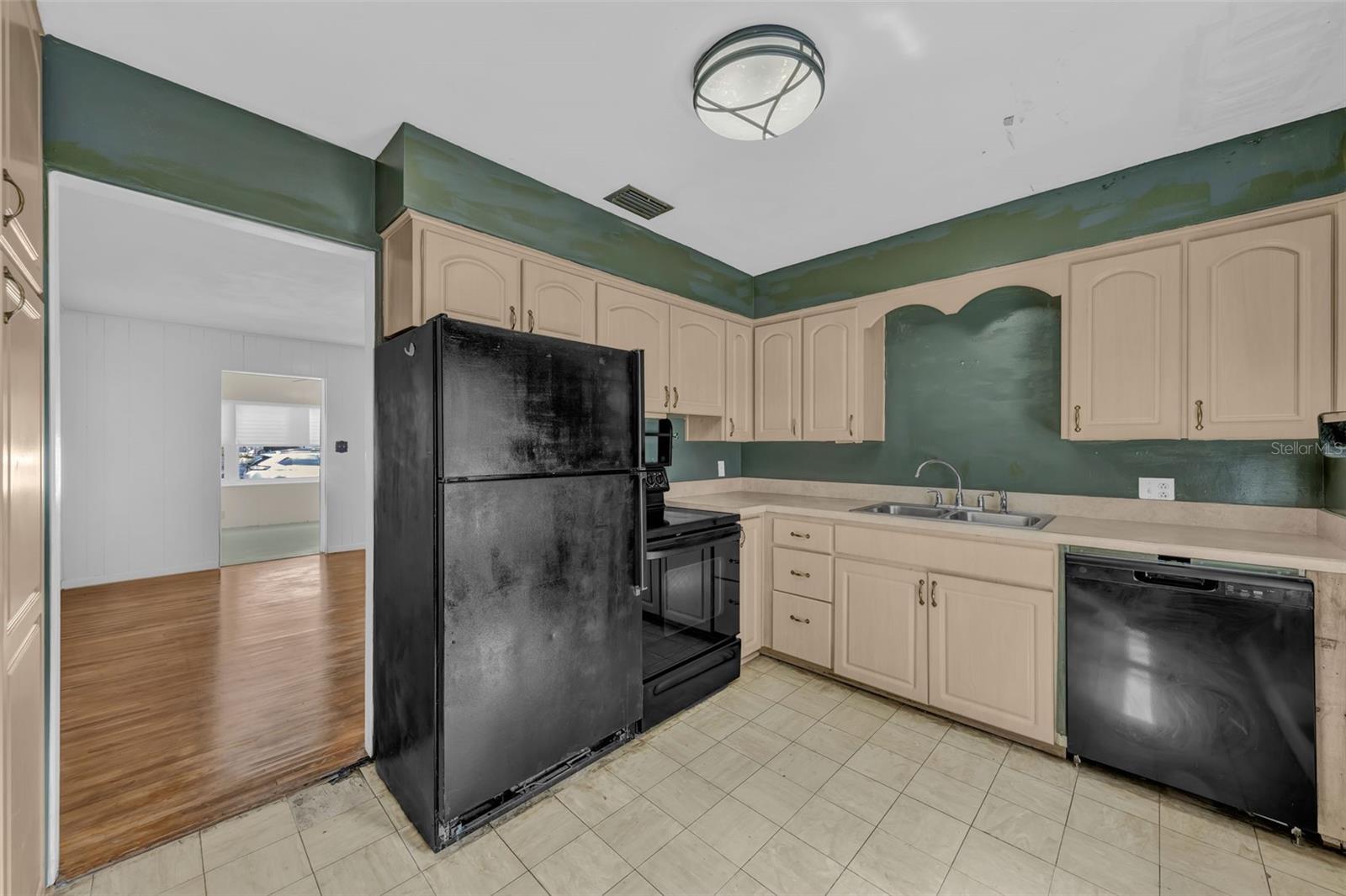 Image 8 of 31 For 849 Driver Avenue