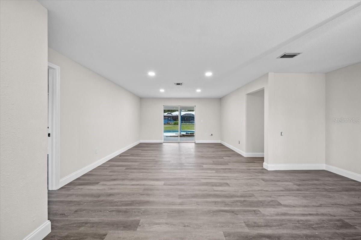 Image 10 of 20 For 21224 Quesada Avenue