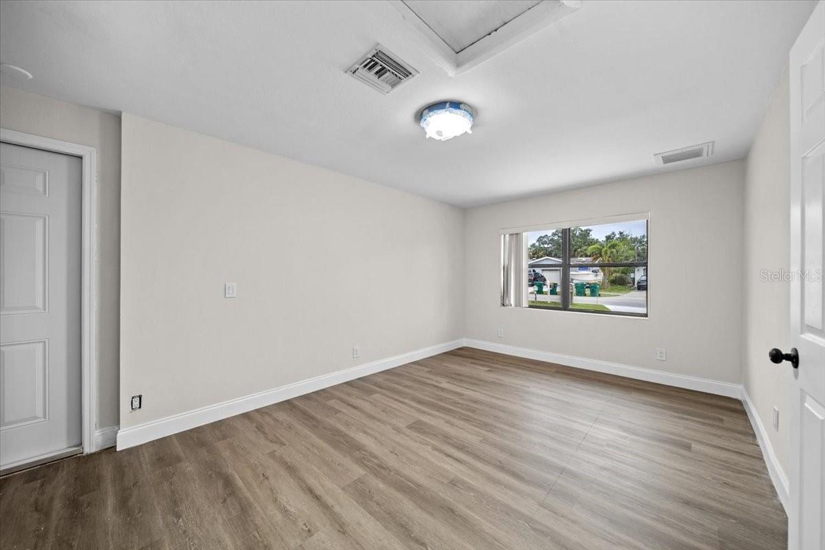 Image 11 of 20 For 21224 Quesada Avenue